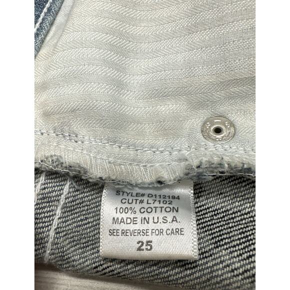 Carmar Women’s Frosted Blue Wash Distressed Fringed Hem Cut Off Jean Shorts 25 - Picture 6 of 6